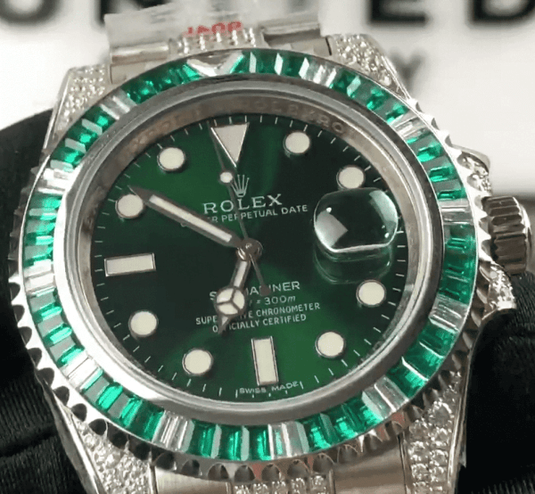 Rolex Submariner Hulk 116610LV Diamond Green Dial Iced Out-Replica